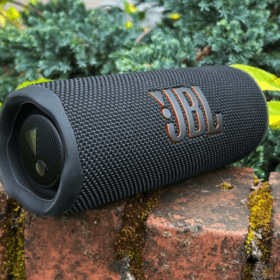 JBL Flip 6 Portable Bluetooth Speaker