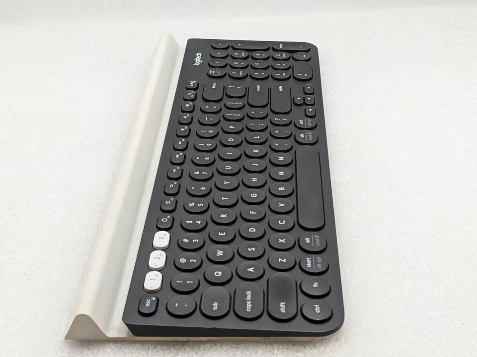Logitech K780 Multi-Device Wireless Keyboard Logitech K780 Multi-Device Wireless Keyboard